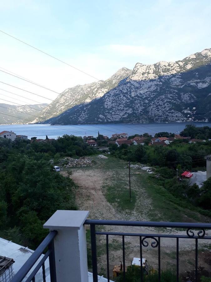 Apartmani Viza Рисан Экстерьер фото